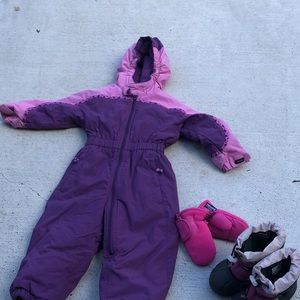 REI Snowsuit 2T w/ Gloves